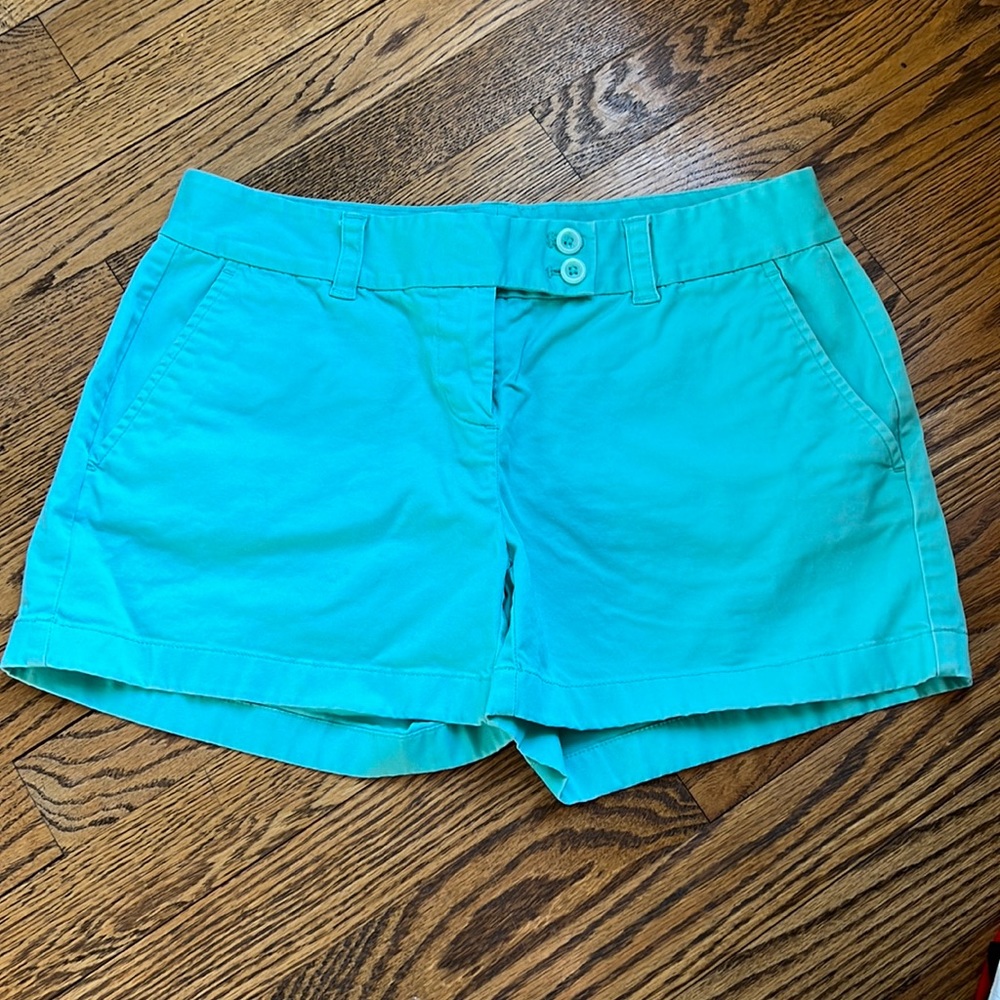 Womens Vineyard vines teal shorts size 4